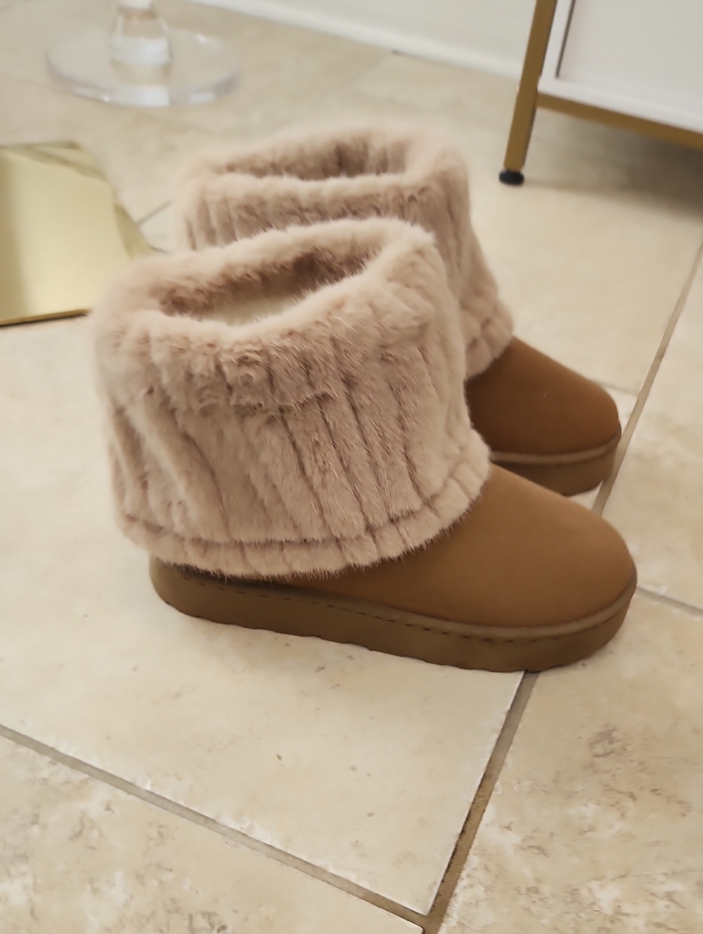 SHEIN Tan Faux-Fur Cuff Slip-On Ankle Slippers